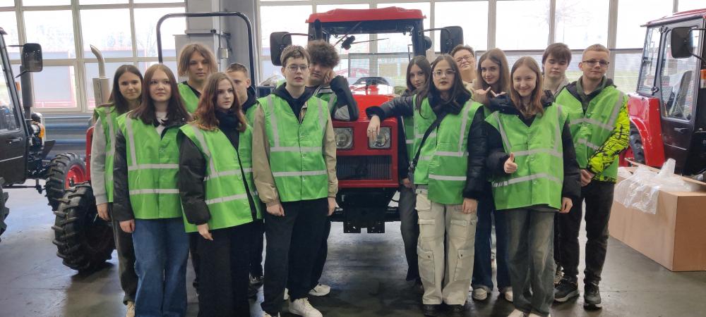 Образовательная экскурсия ГУО «Средняя школа № 1» на ОАО «БЗТДиА»