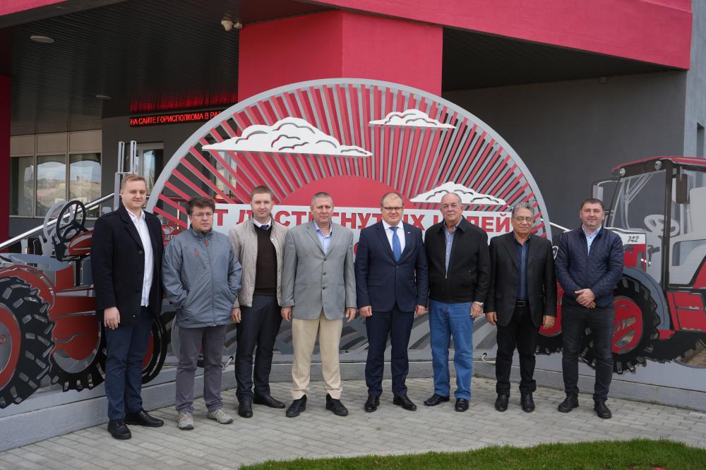 Чем «Бобруйский завод тракторных деталей и агрегатов» заинтересовал бизнесменов Республики Куба?