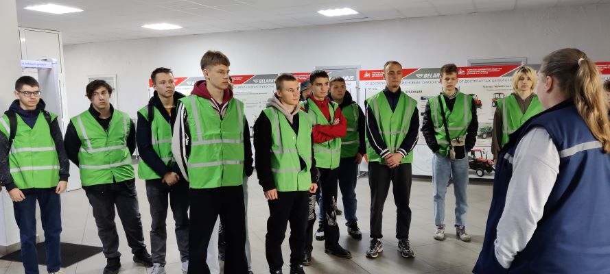 Студенты Жлобинского государственного технологического колледжа посетили завод ТДИА
